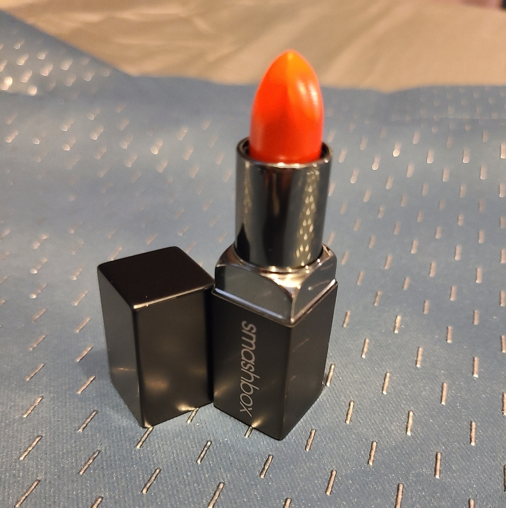Smashbox lipstick